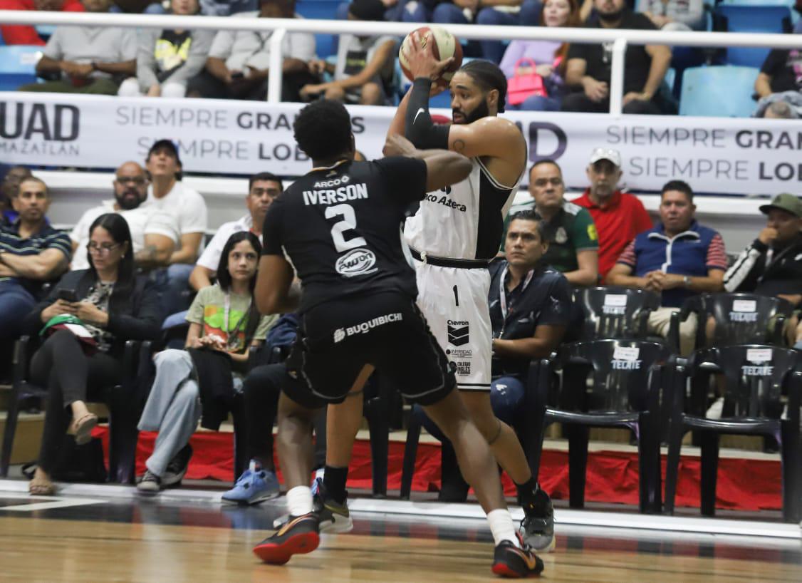 $!¡Rayos! Venados Basketball cae en el primero de la serie