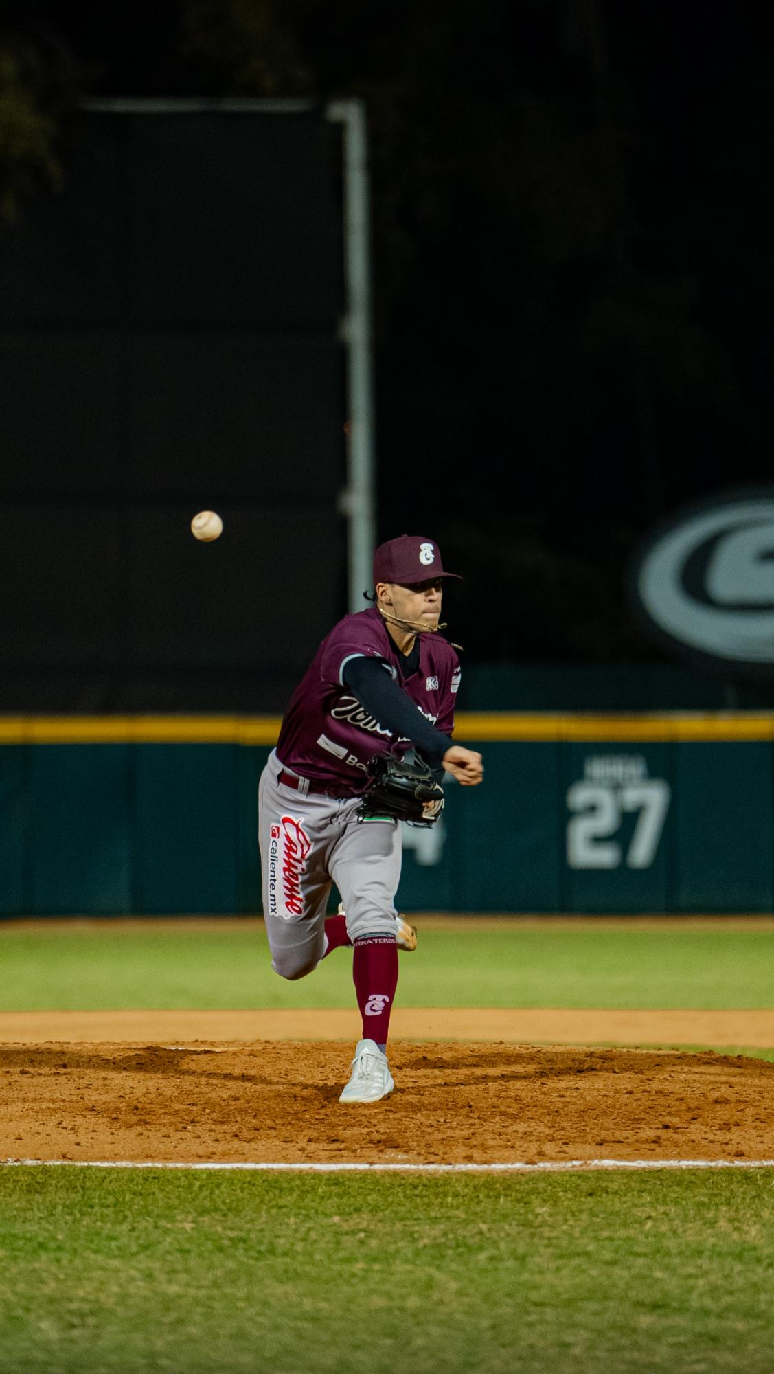 $!Tomateros se lleva emocionante triunfo ante Cañeros para tomar ventaja en las semifinales