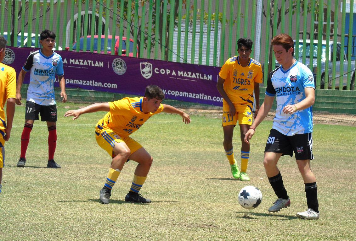 $!Equipos locales logran cinco títulos en la Copa Mazatlán de Futbol 11
