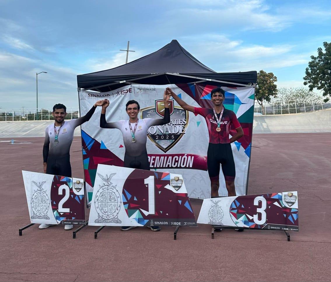 $!Agregan pedalistas mazatlecos seis medallas más en el estatal de ciclismo de Conade