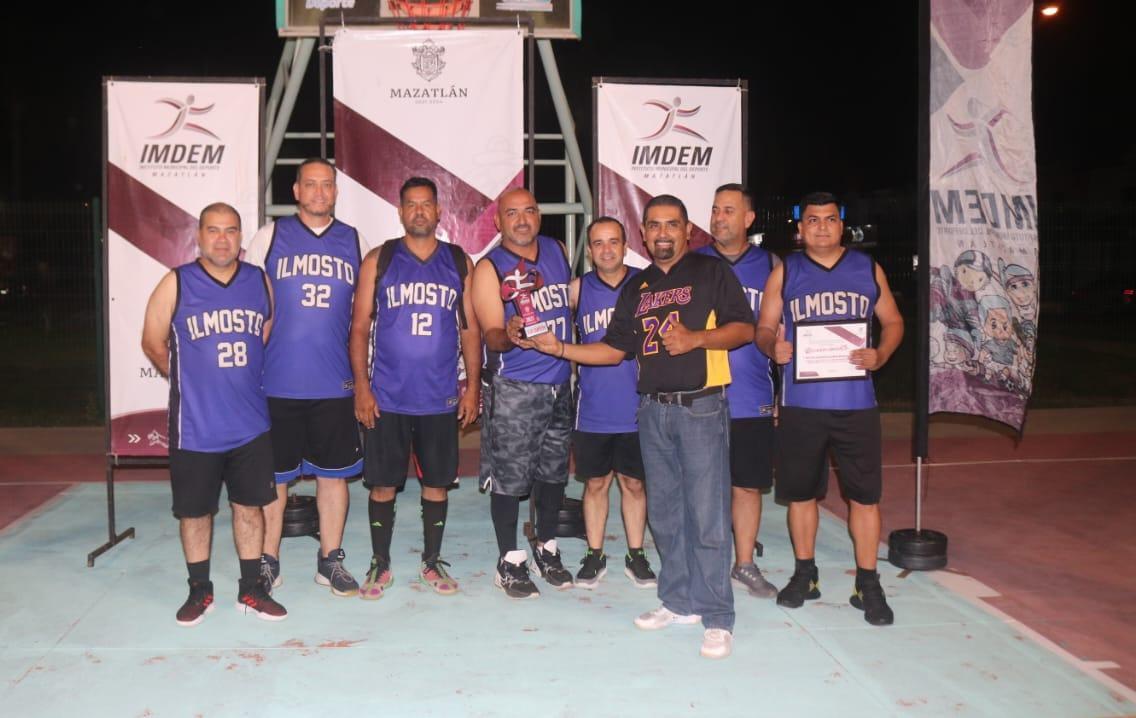 $!Inauguran y premian en Liga de Basquetbol de Real del Valle
