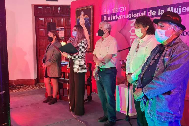 Dan una mirada al mundo de la mujer