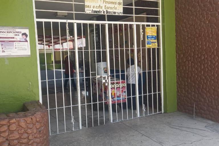 Pocos estudiantes acudieron a clases este lunes en Escuinapa