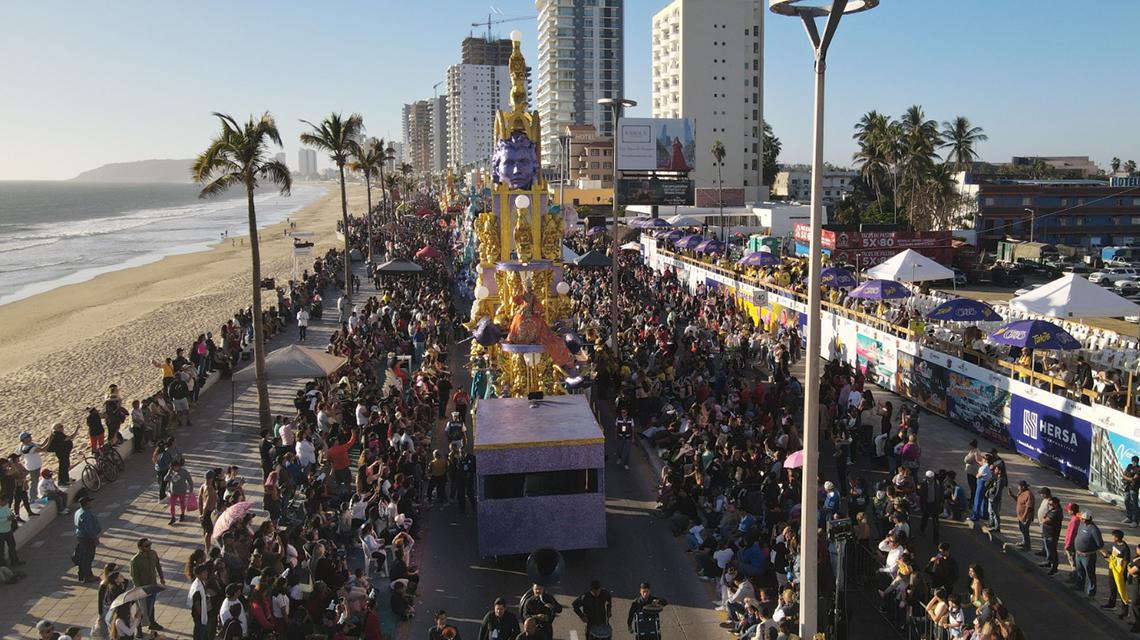 $!Fueron más de 515 mil personas las que disfrutaron del segundo y último desfile del Carnaval de Mazatlán 2025