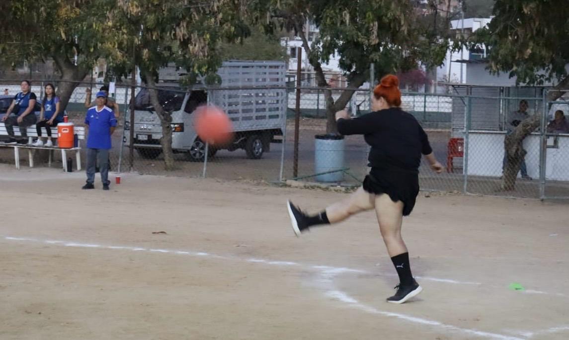 $!Warriors de Cañadas triunfa en el juego inaugural del primer Torneo de Futbeis de Convivencia 2025