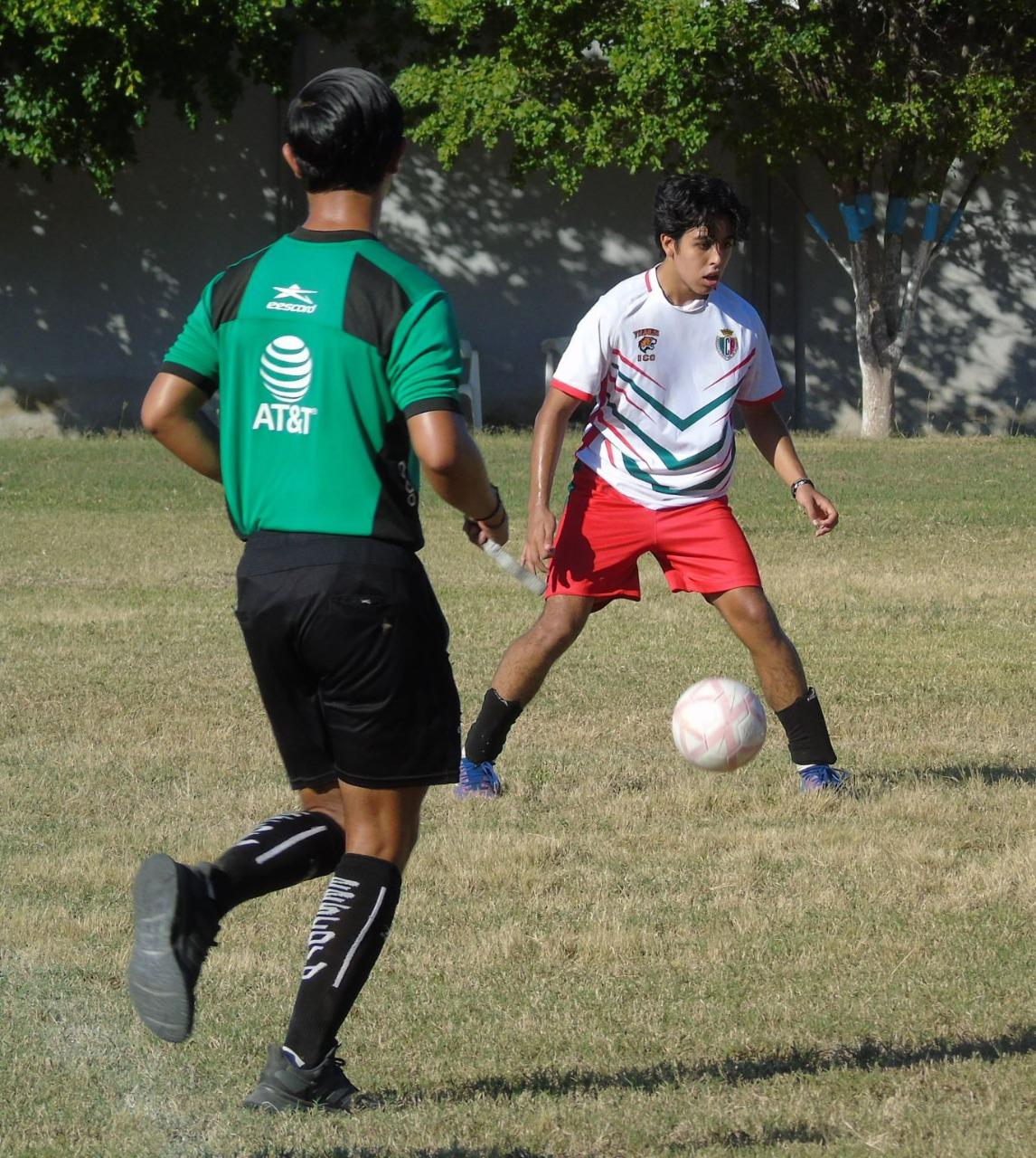 $!Cobaes 35 consiguió otra victoria en la Liga Estudiantil