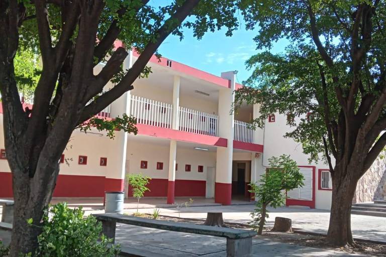 Aulas vacías y escuelas sin estudiantes: Un estrago más de la violencia en Culiacán