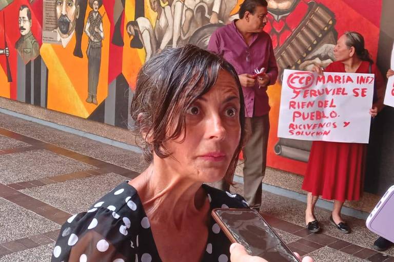 Mujer acusa a Semujeres por presunta negligencia al no otorgarle refugio digno y trabajo formal