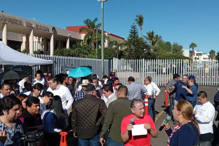 Artículo 19 pide a funcionarios de la UAS un alto por hostigamiento a periodistas en Sinaloa