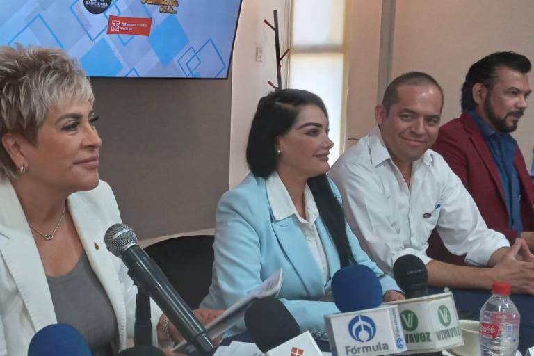 Presenta Canaco Culiacán su revista impresa oficial para socios