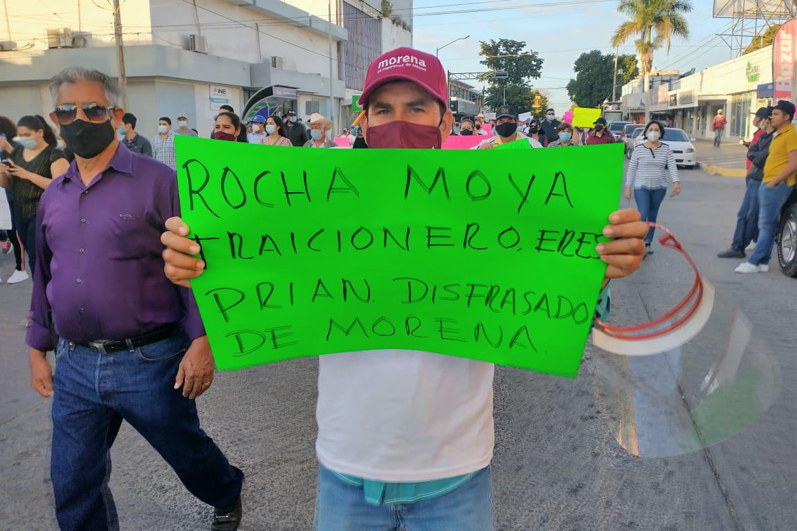 $!Protestan morenistas en Ahome por imposición de Gerardo Vargas Landeros