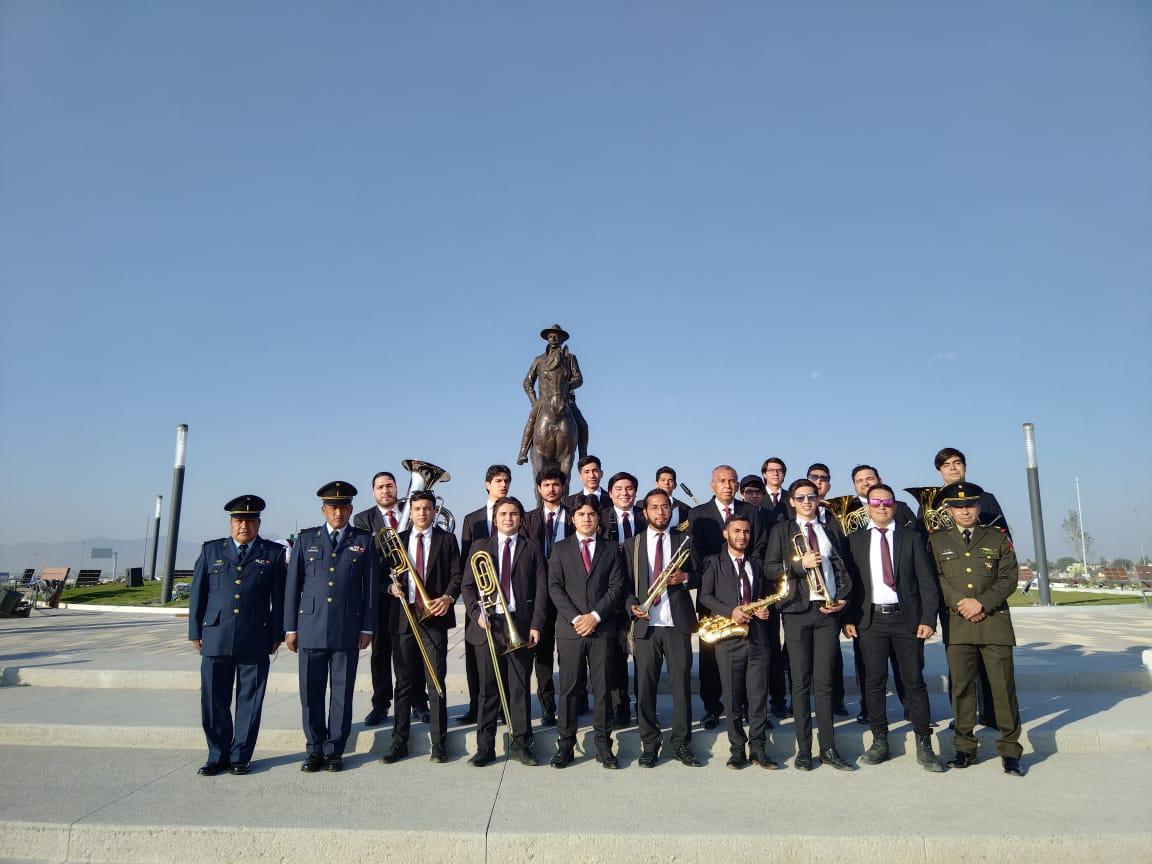 $!Participa la Banda Sinfónica Juvenil en el Aeropuerto Felipe Ángeles