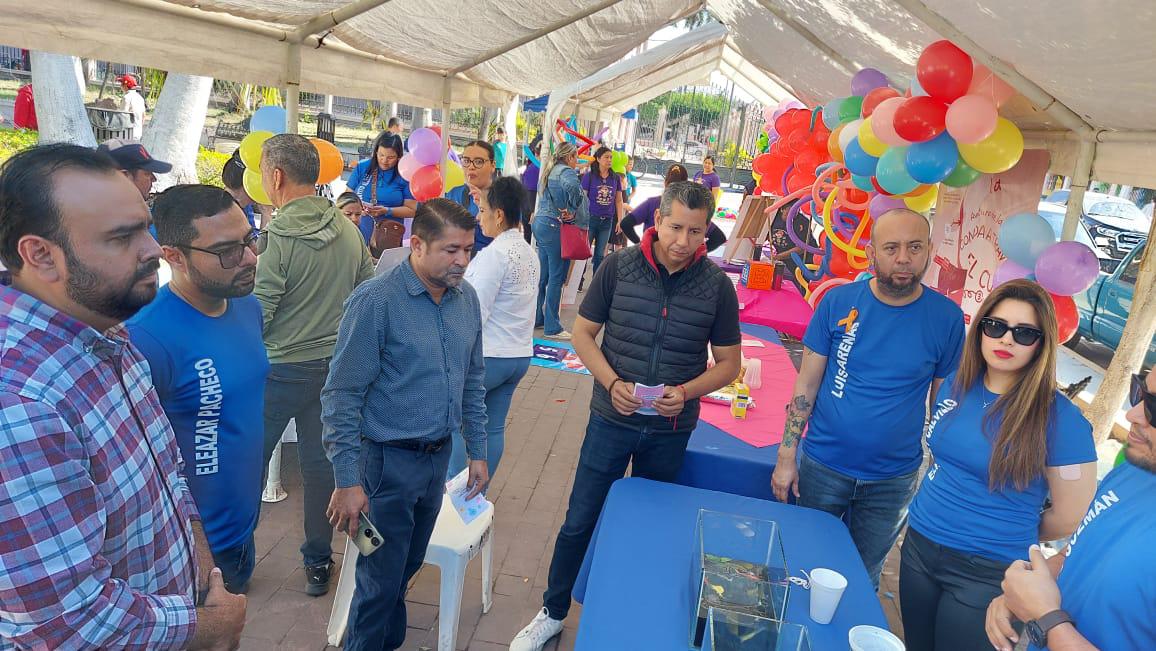 $!Docentes escuinapenses demuestran conocimientos adquiridos en diplomados de ciencias y matemáticas