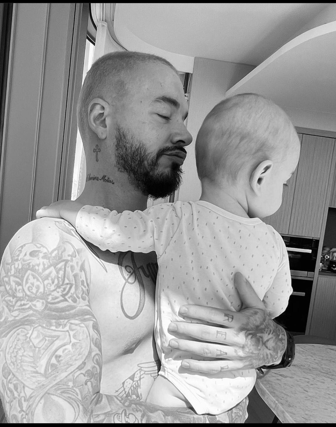 $!Famosos comparten su celebración del Día del Padre