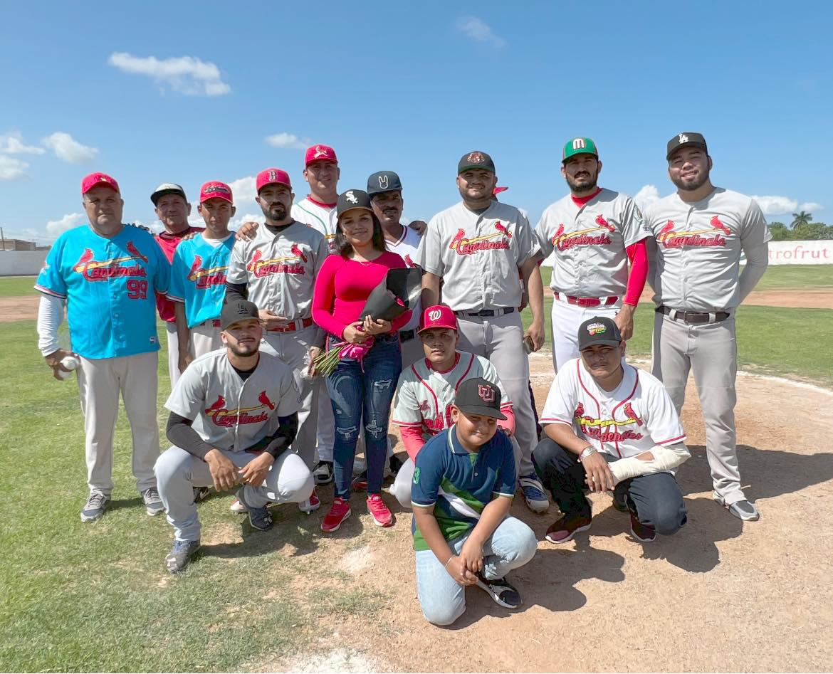$!Inaugura Alcaldesa Liga de Béisbol Tercera Fuerza ‘Rafael Palomares Rodríguez’, en Escuinapa