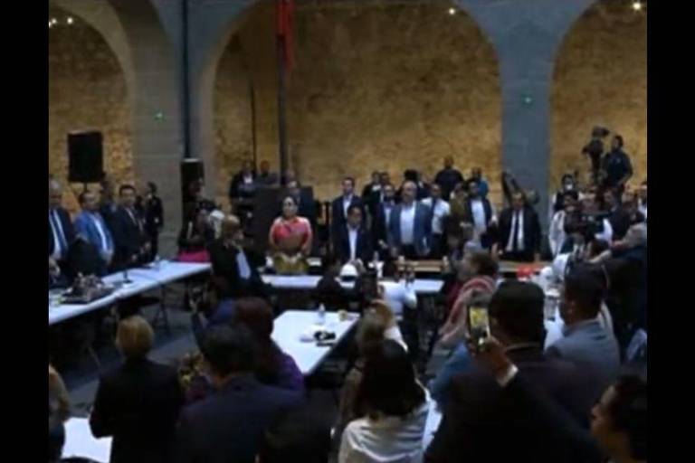 Morena se impone en el Senado: deja al INAI inoperante y aprueba en ‘fast track’ reformas de AMLO