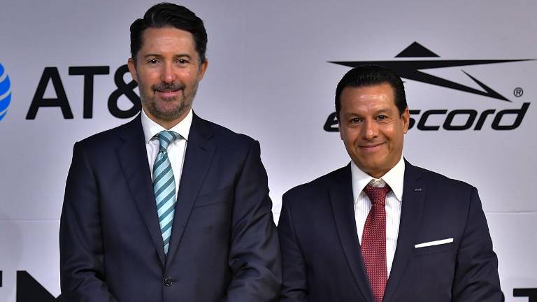 Yon de Luisa, presidente de la FMF, durante la presentación de Armando Archundia como nuevo presidente de la Comisión de Árbitros de la FMF.