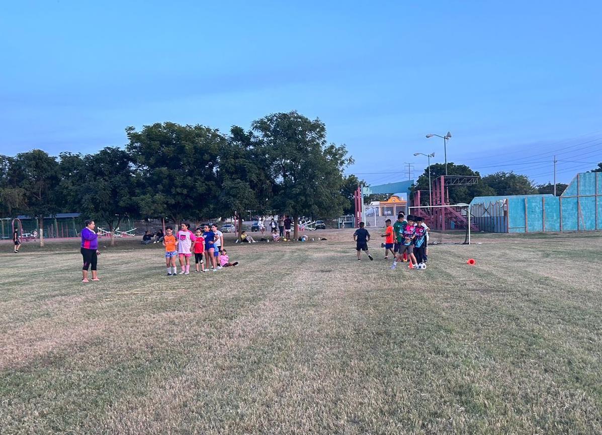 $!Da frutos el nuevo espacio de la Escuela de Futbol Imdem