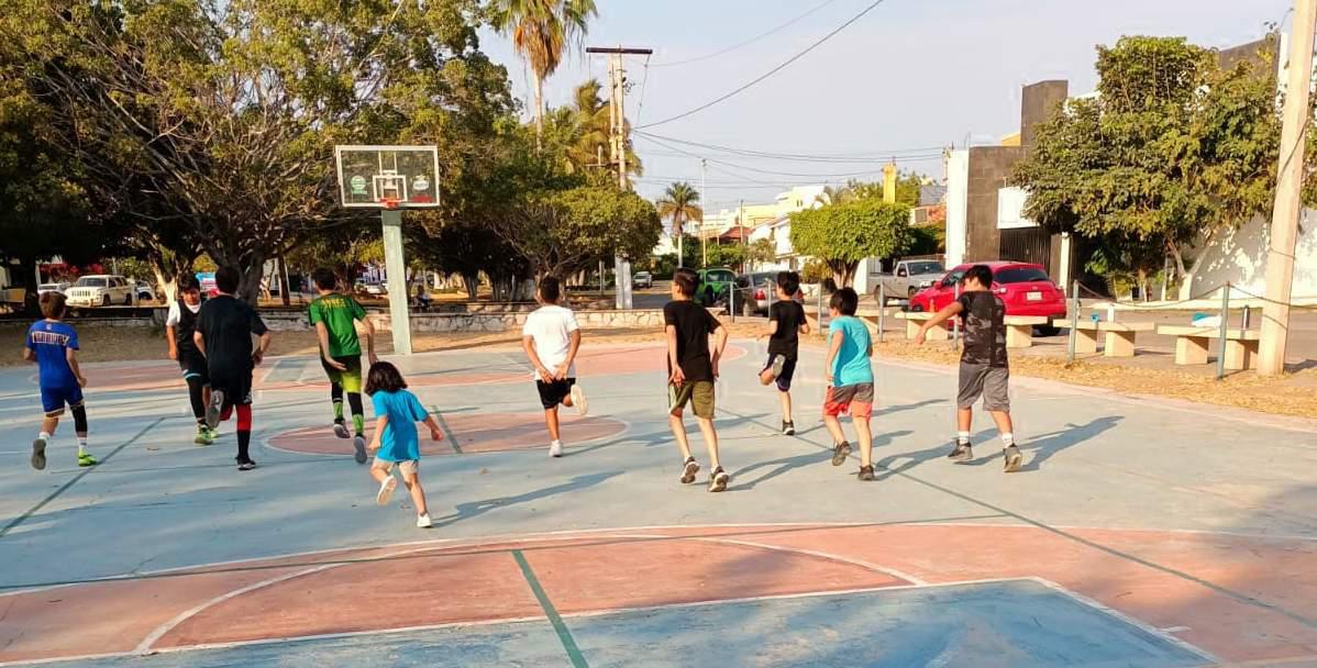 $!Academia de Baloncesto Toros celebra su campamento 14
