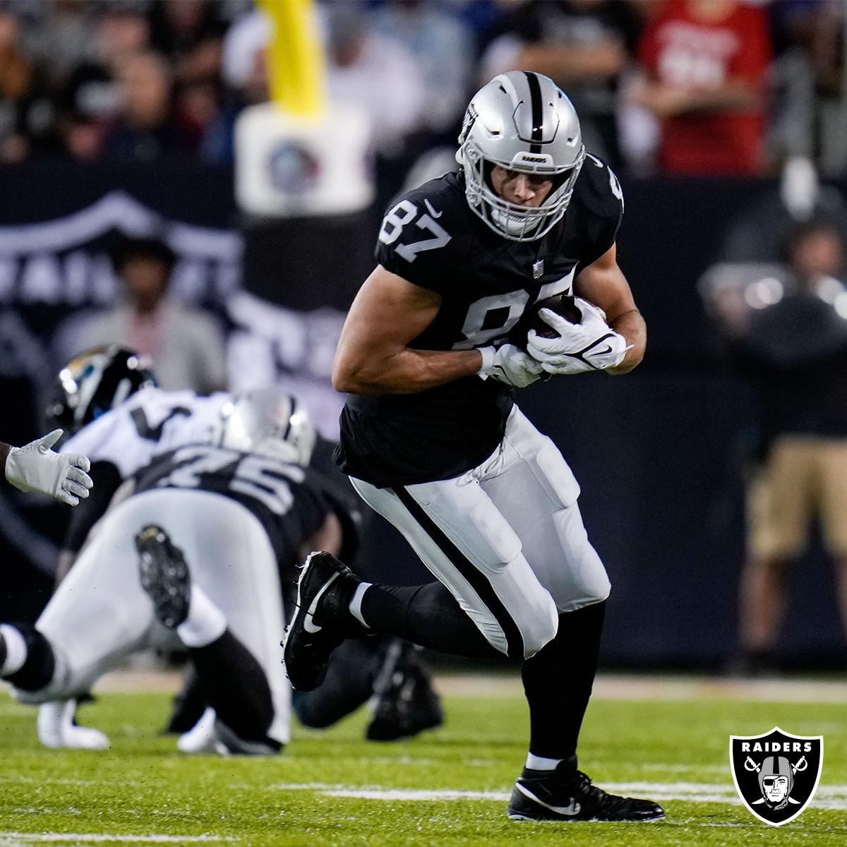 $!Los Raiders dan el primer golpe en la pretemporada
