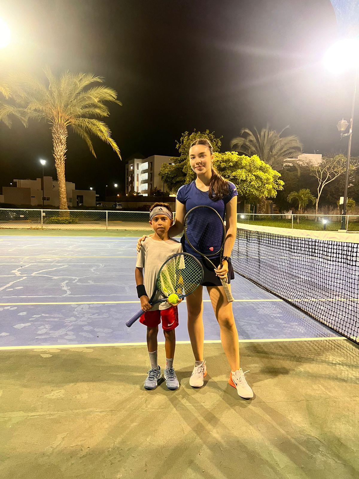 $!Siguen las acciones del Torneo de Tenis Escalera, en Kilómetro Cero