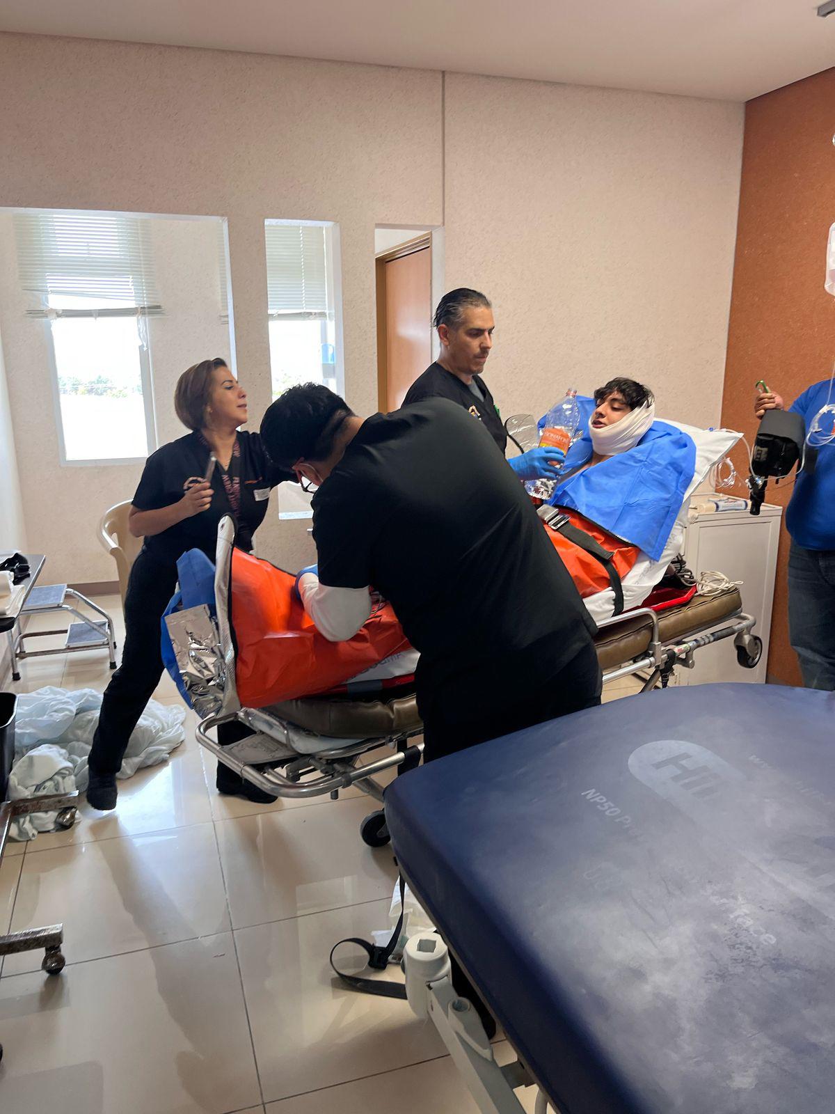 $!Club Shriners consigue que Caleb Antonio reciba atención por quemaduras en Galveston, Texas