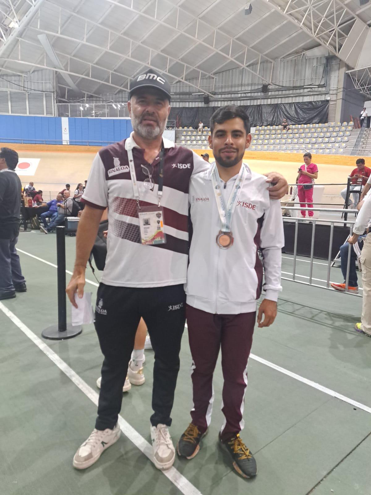 $!Ciclistas mazatlecos conquistan oro y bronce en Nacionales Conade