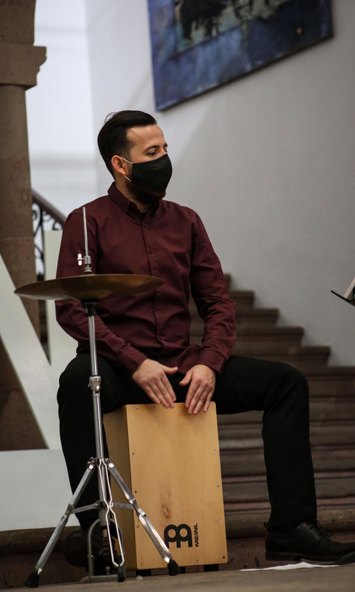 $!Convive el repertorio clásico y moderno en concierto de Virtuosos y Virtuales de la OSSLA