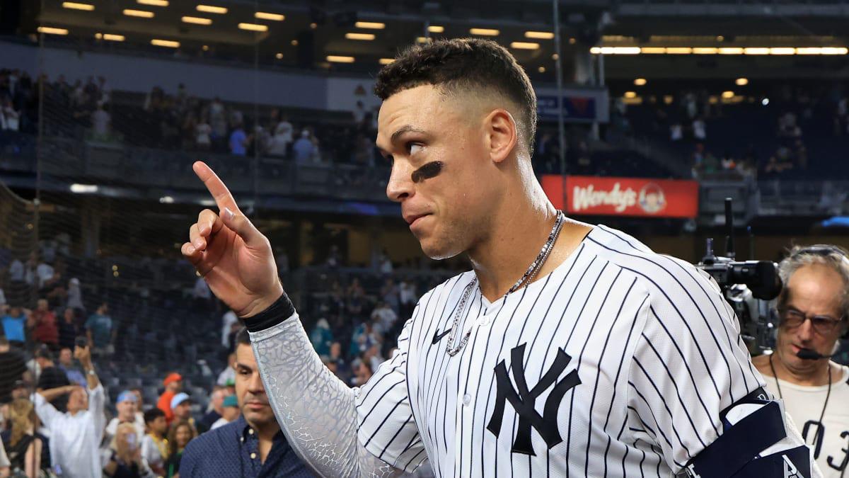 $!Sin hits hasta el octavo, Yanquis coronan remontada con elevado de oro de Judge
