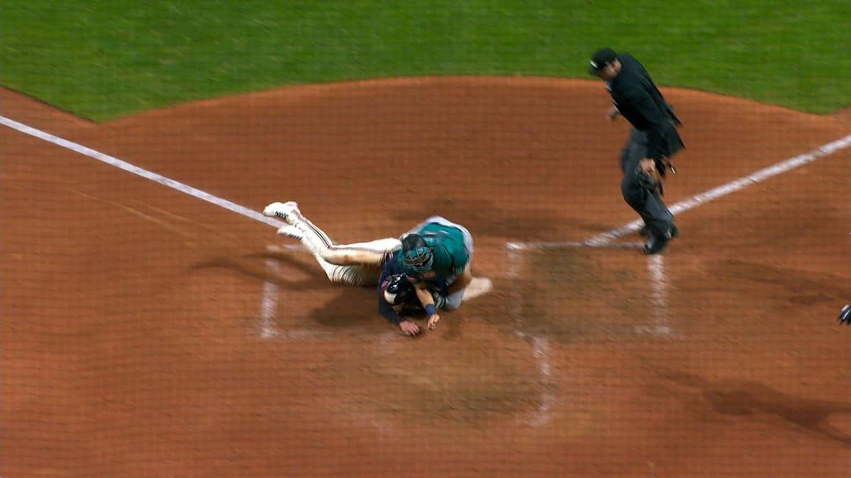$!Andrés Muñoz sufre su segunda derrota tras remontada de Guardianes en Cleveland