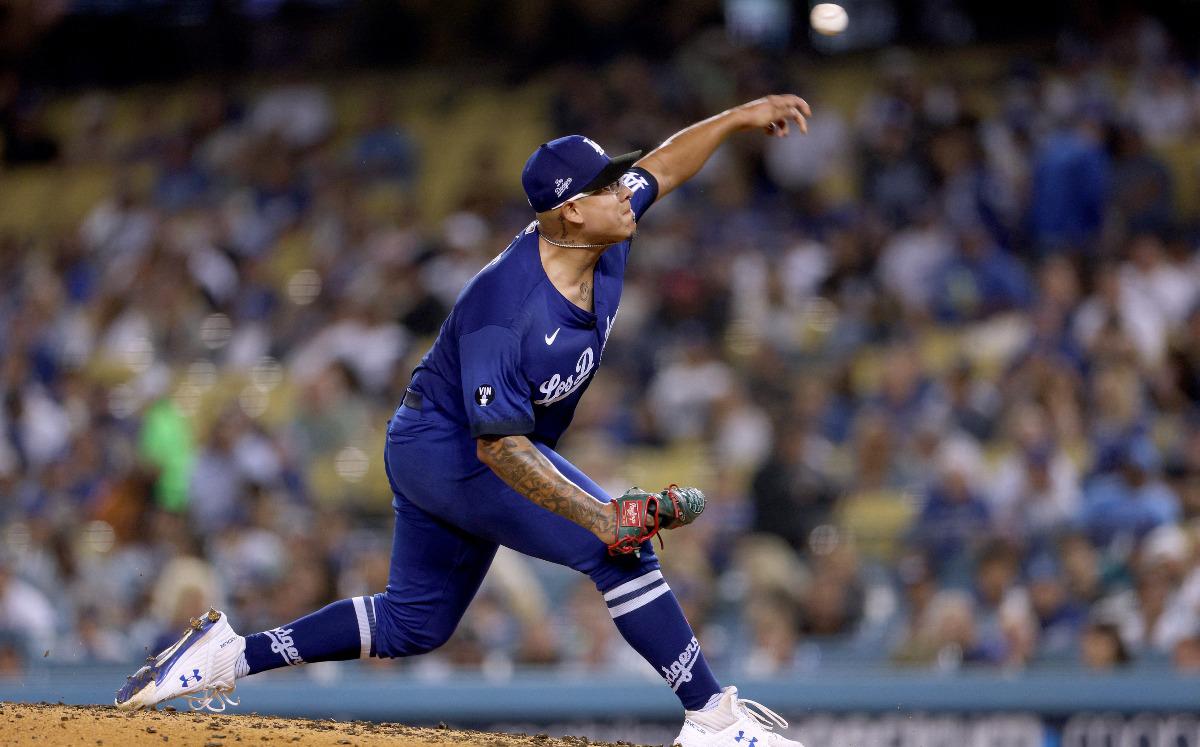 $!Freddie Freeman cree que Julio Urías merece estar en la carrera por el Cy Young