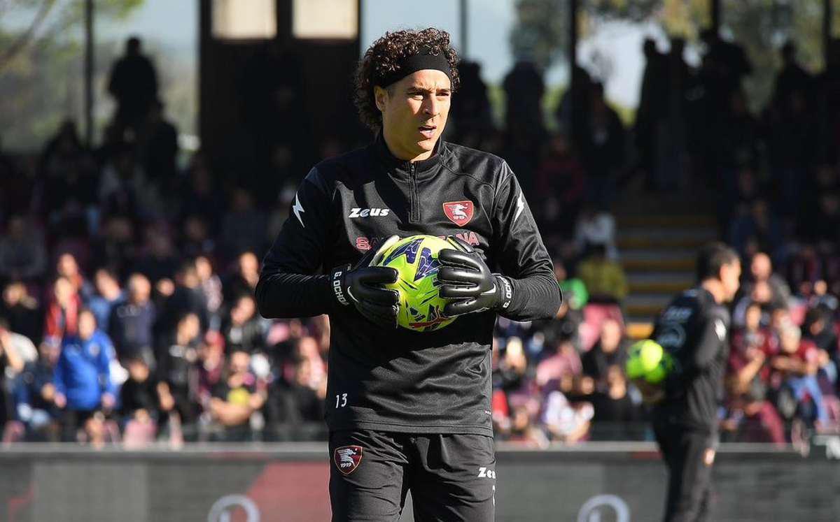 $!Memo Ochoa recibe su peor goleada en Europa: 8-2