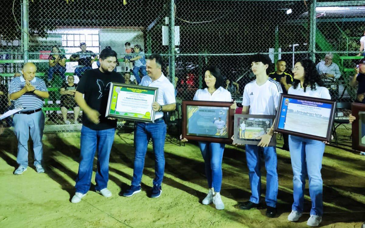 $!Inauguran Liga Municipal de Softbol Parque Culiacán
