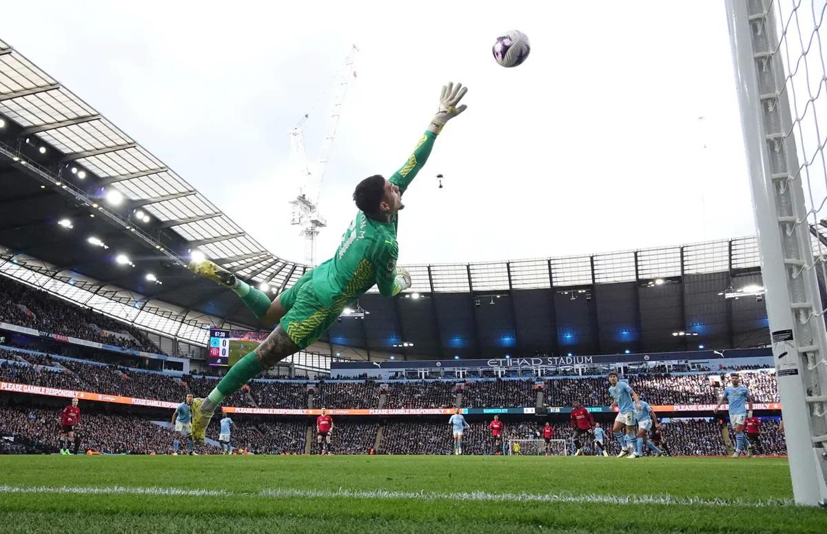 $!Foden lidera remontada en el derbi de Manchester