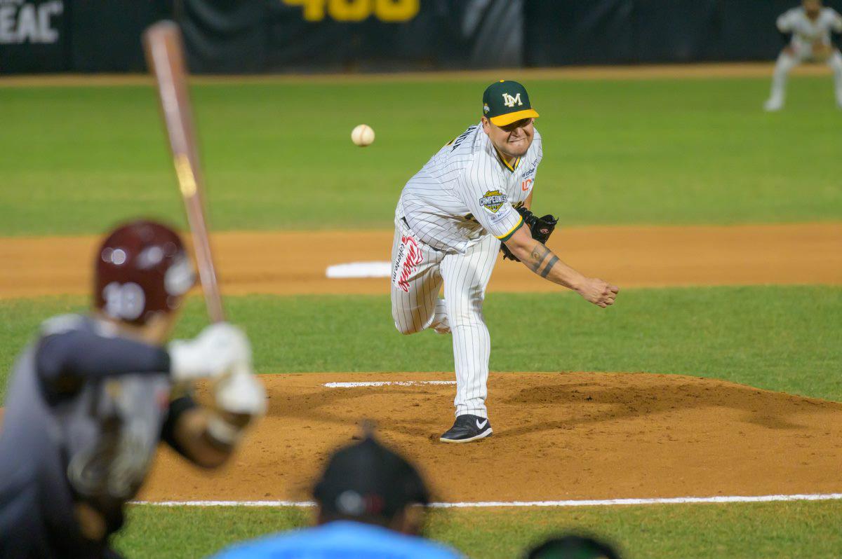 $!Tomateros de Culiacán se apoya en sólida apertura de José Luis Bravo para aumentar ventaja en los playoffs