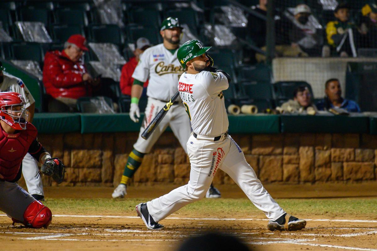 $!Alex Robles produjo con hit.
