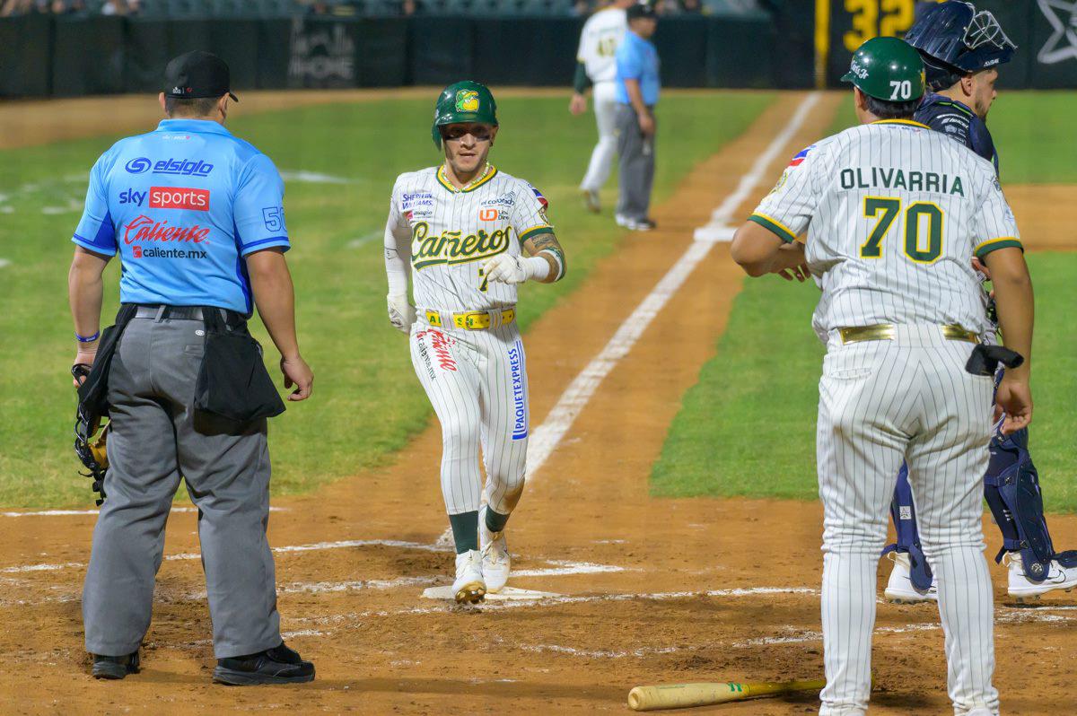 $!Darel Torres pinta de blanco a Sultanes y lleva a Cañeros a la victoria