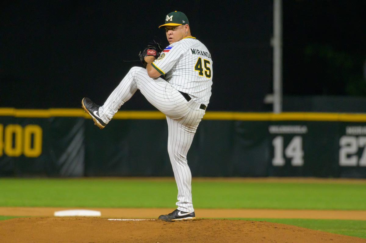 $!Cañeros pinta la serie de verde y a los Tomateros de blanco