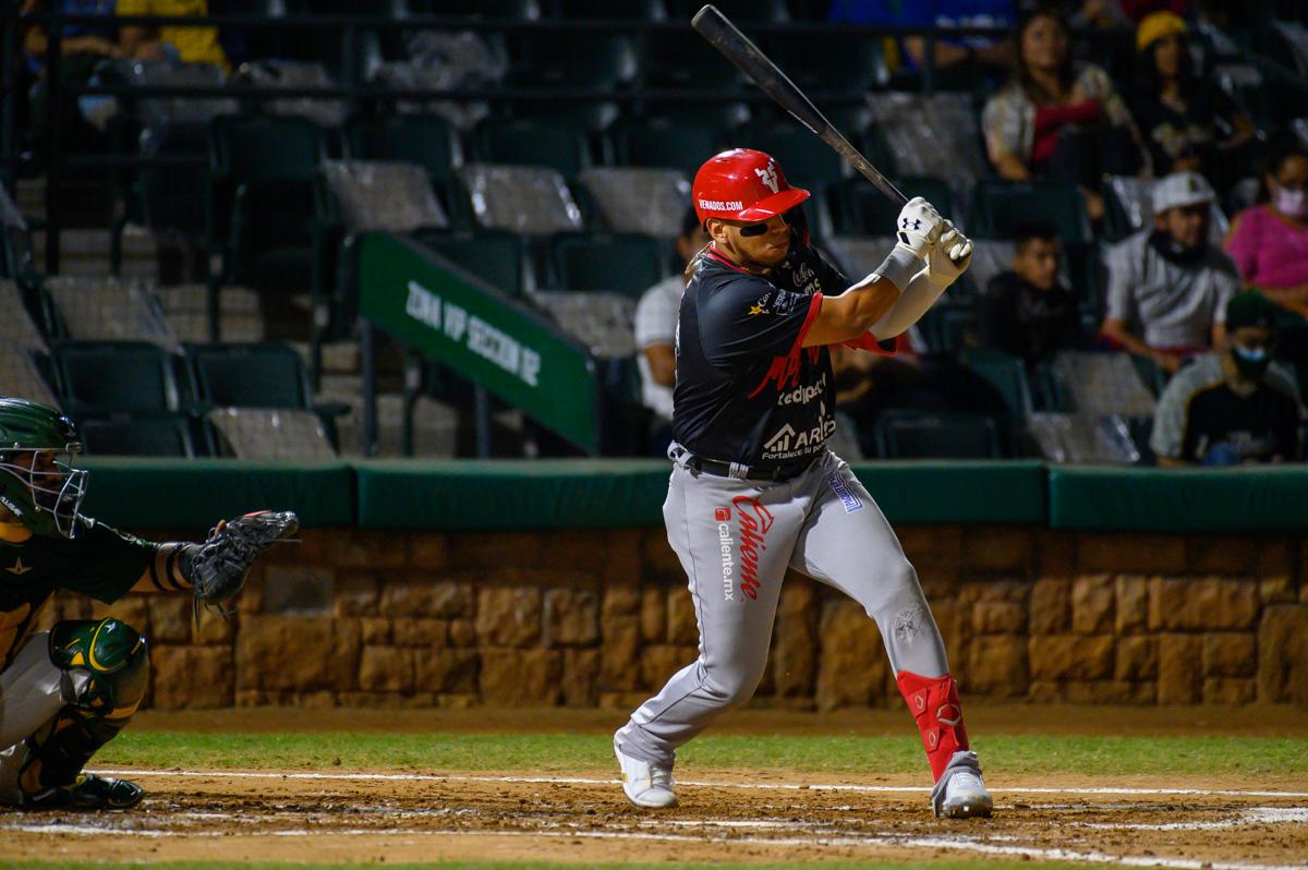 $!Isaac Paredes produjo con rola.