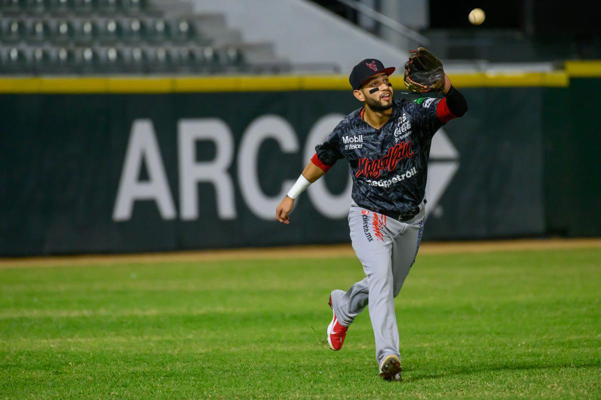 $!Cañeros da la voltereta y empareja la serie a Venados