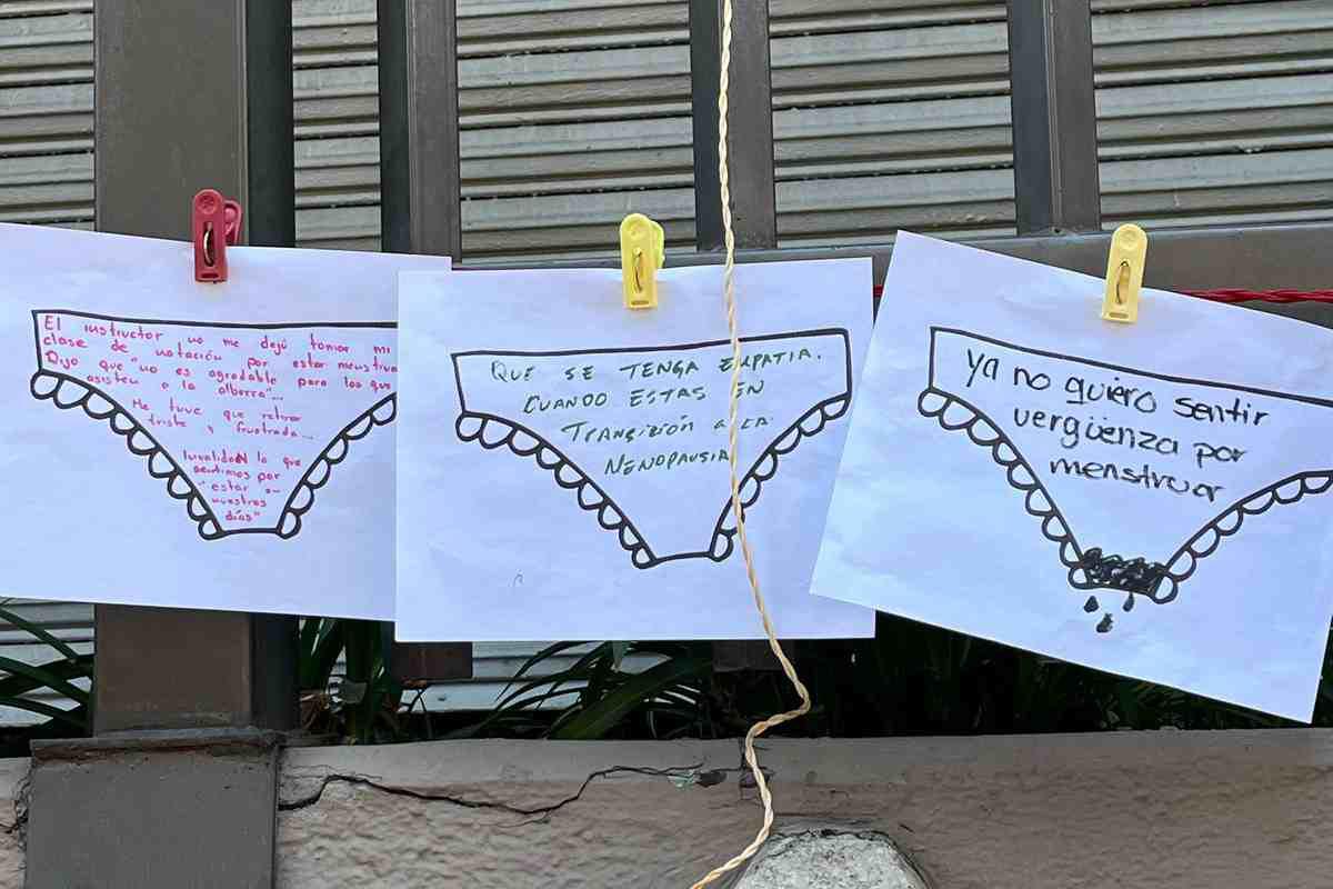 $!Libre, sin miedo: mujeres pintan consignas y denuncian agresiones mientras avanzan rumbo al Zócalo de CDMX