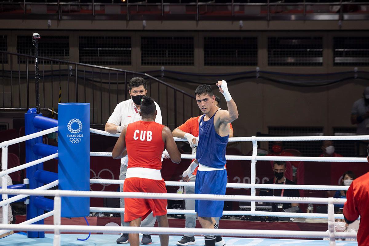 $!Rogelio Romero no puede ante la experiencia de Arlen López y es eliminado del boxeo en Tokio 2020