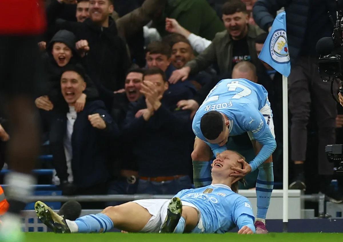 $!Foden lidera remontada en el derbi de Manchester