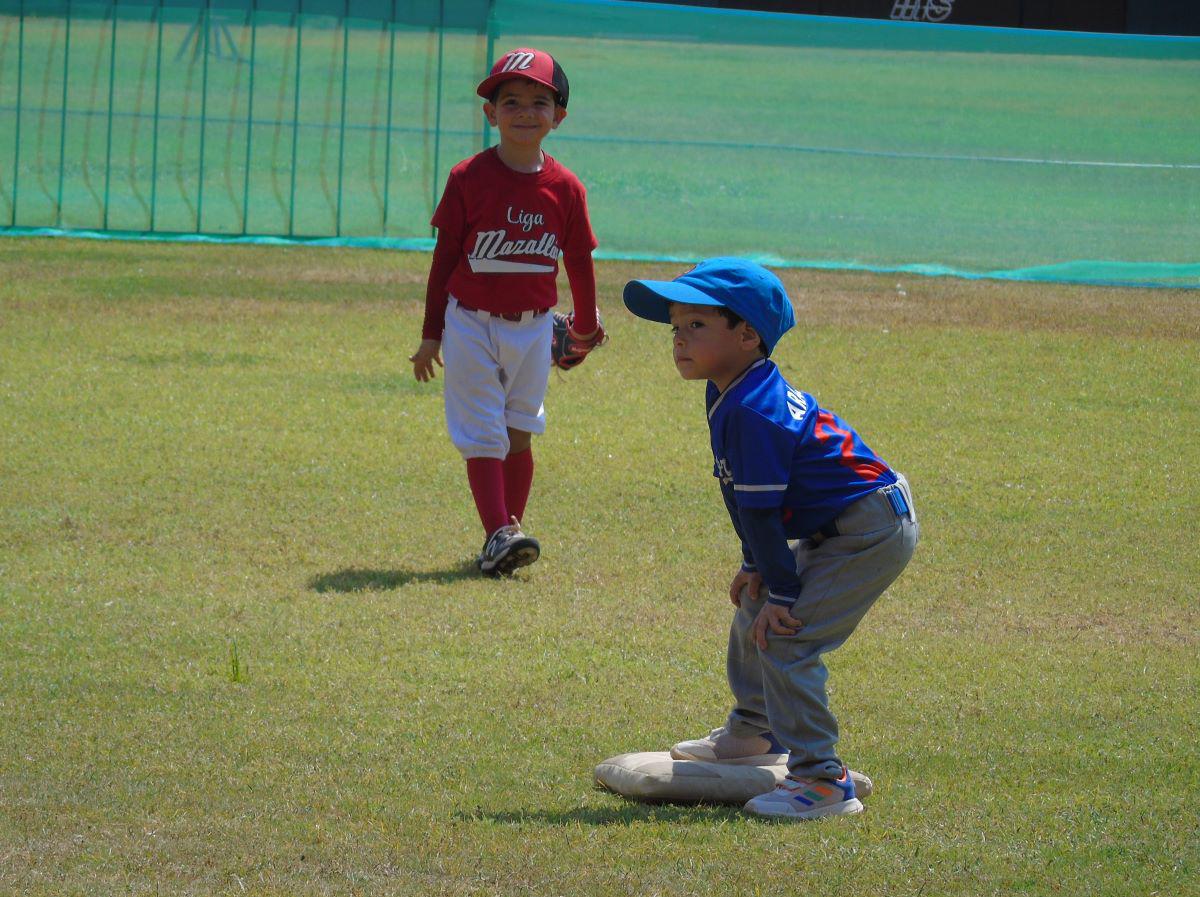 $!Locales arrollan con 4 títulos en el Mazatlán Baseball Tournament