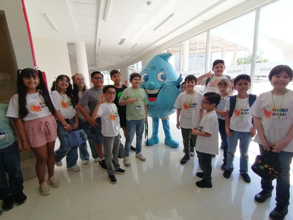 $!Los participantes aprendieron sobre el cuidado del agua.