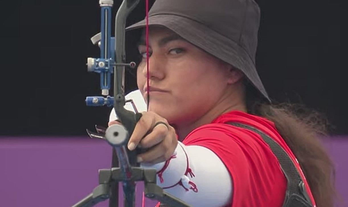 $!Alejandra Valencia vence a Lisa Barbelin y avanza a cuartos de final en tiro con arco en Tokio 2020