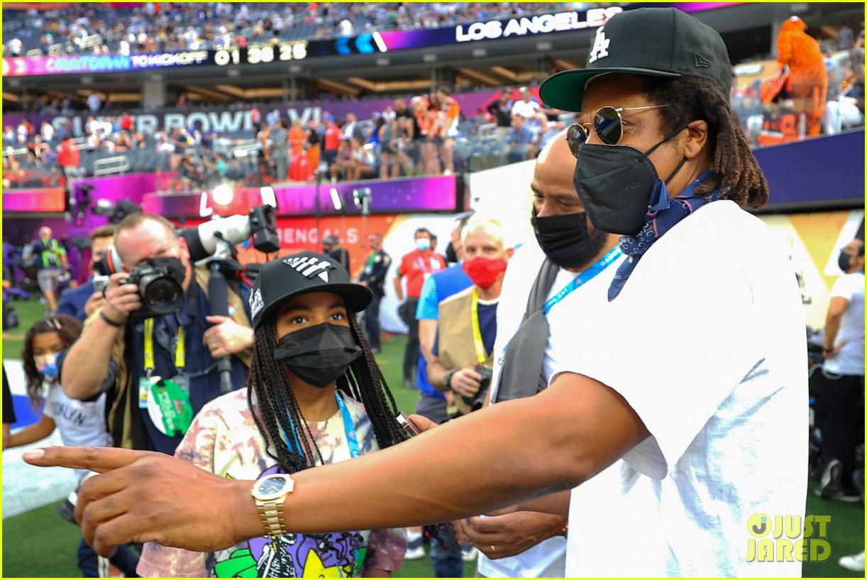 $!Famosos asisten al Super Bowl 2022