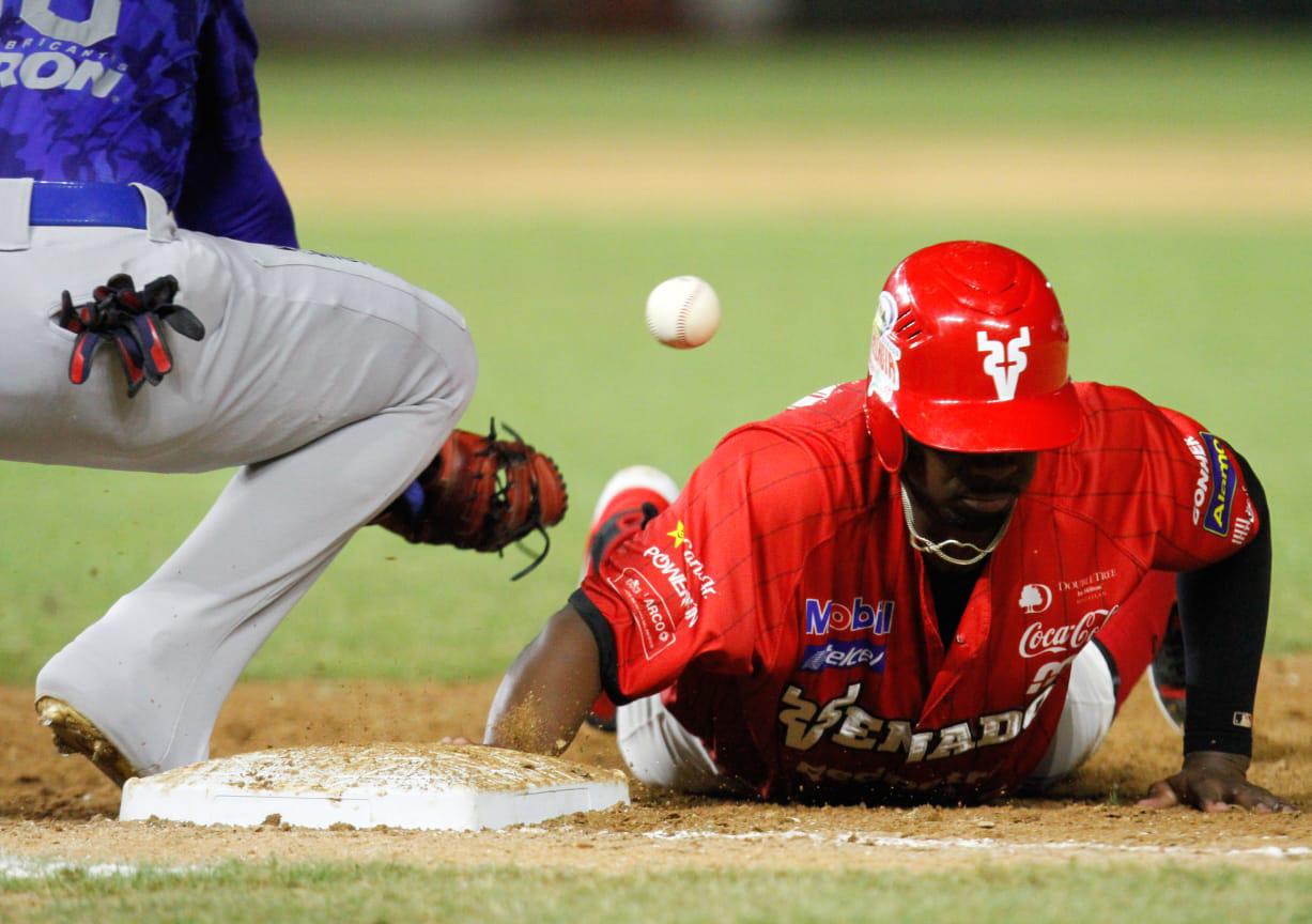 $!Falla relevo de Venados de Mazatlán y Charros de Jalisco iguala serie