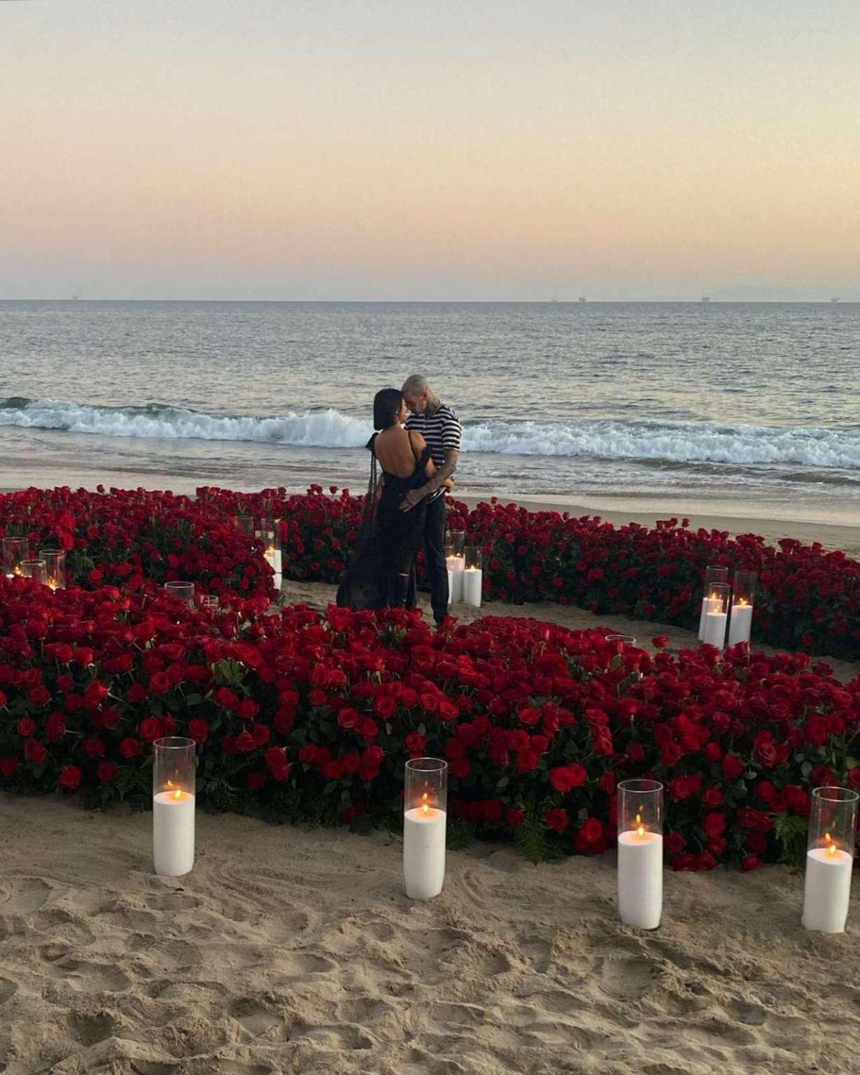 $!Kourtney Kardashian y Travis Barker se van a casar