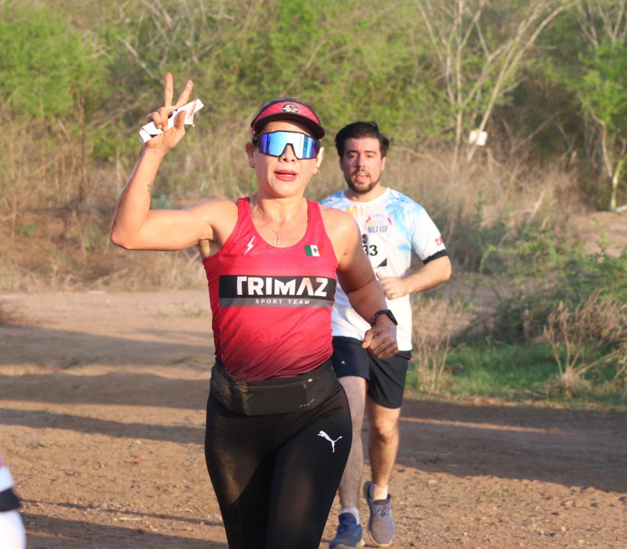 $!Ana Gabriela Solís y Juan de Dios Leyva ganan los 10K en pedestre Felices estar Vivos